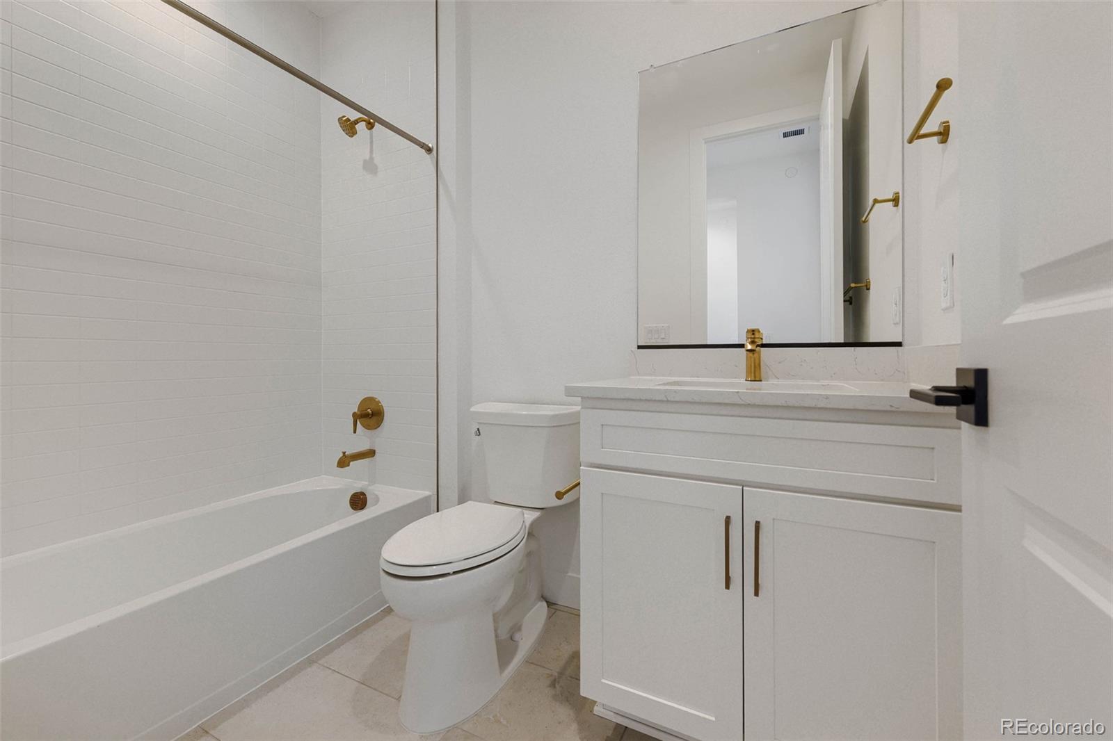 MLS Image #8 for 3449 w elmhurst place,littleton, Colorado
