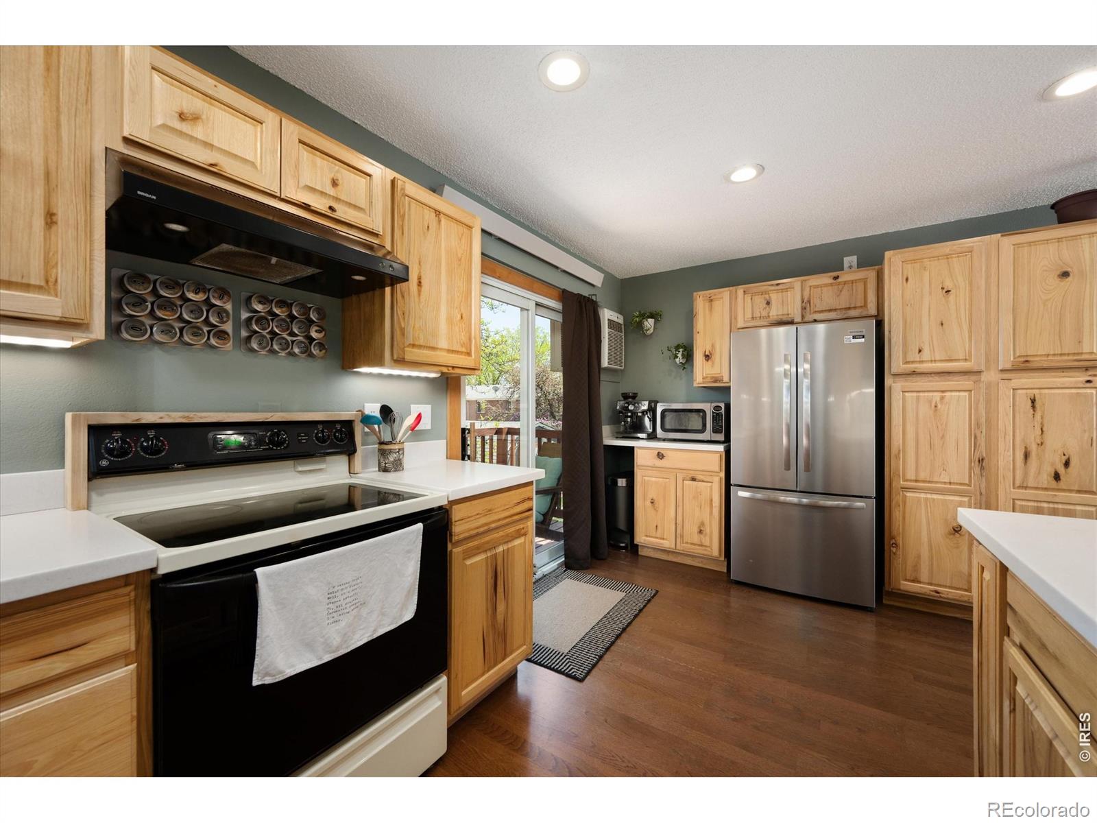 MLS Image #10 for 811  table mountain court,windsor, Colorado
