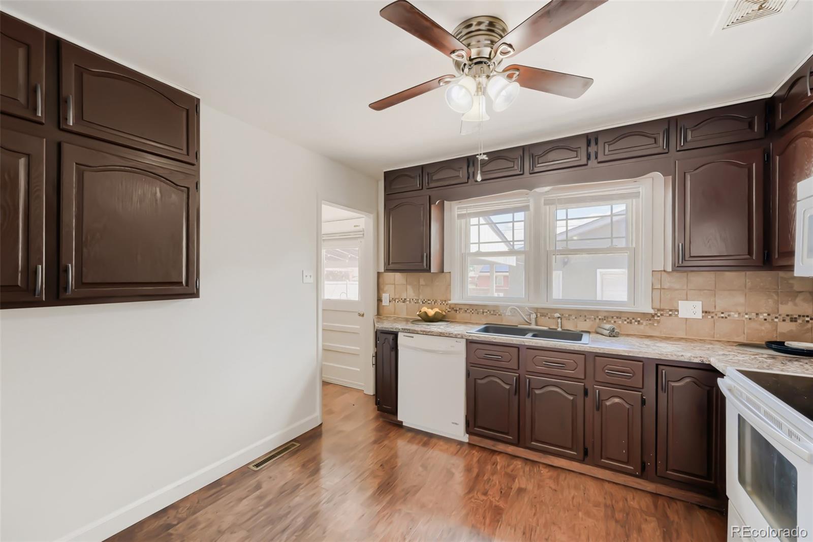 MLS Image #9 for 2036  sherwood lane,pueblo, Colorado