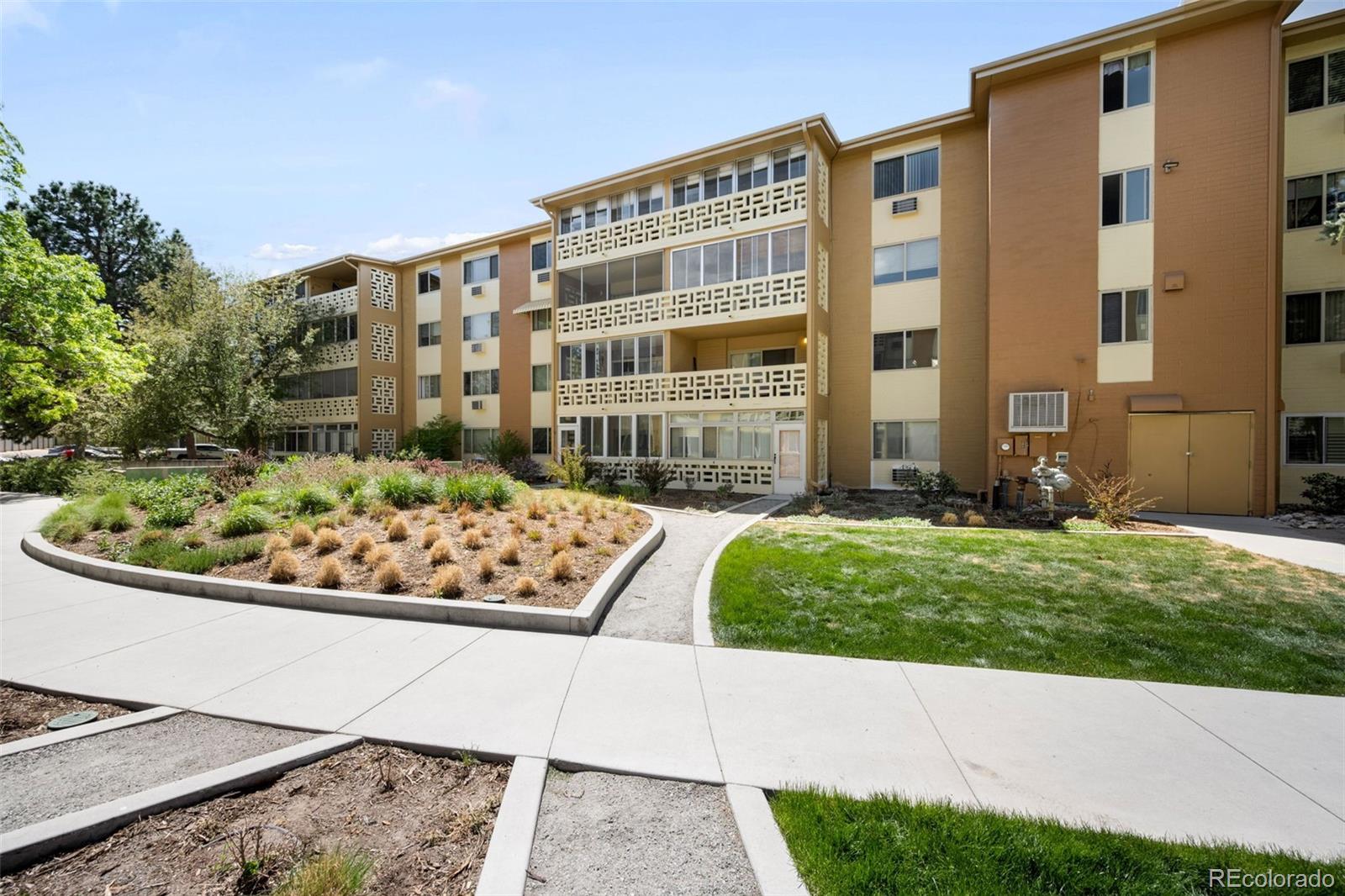MLS Image #11 for 9655 e center avenue,denver, Colorado