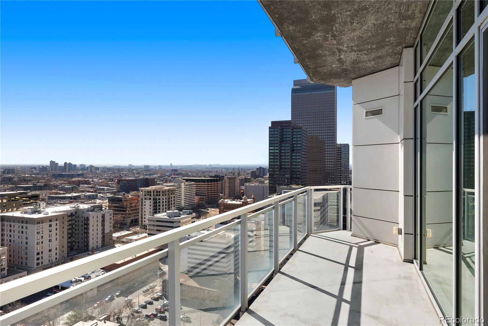 MLS Image #26 for 2001  lincoln street 2422,denver, Colorado