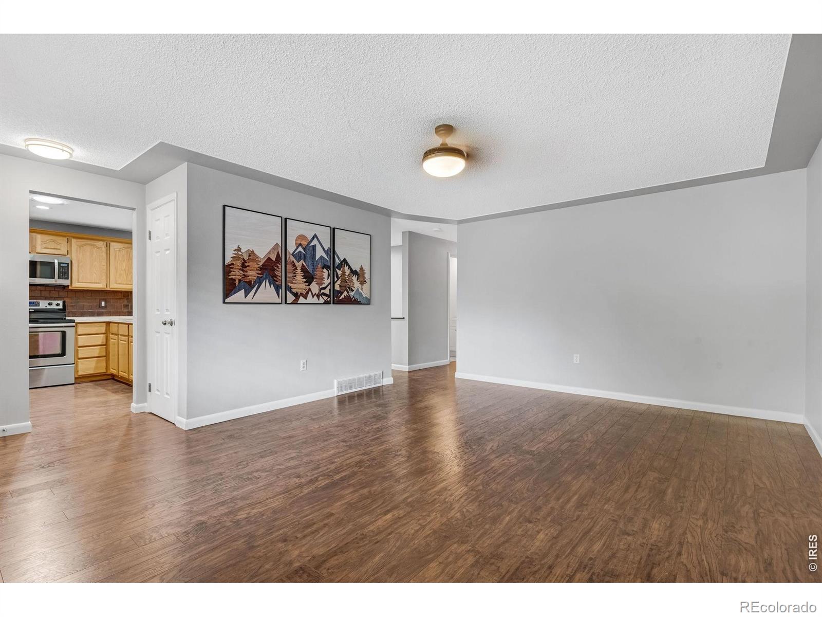 MLS Image #5 for 991 s holland court,lakewood, Colorado