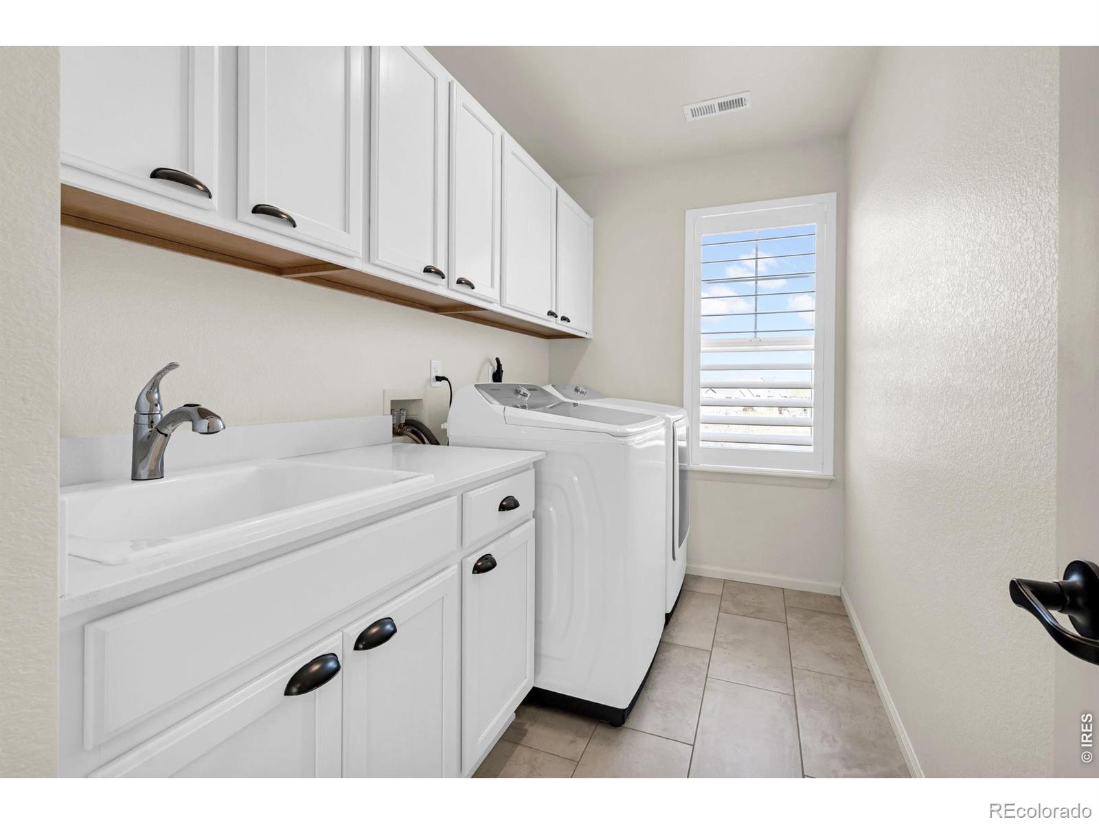 MLS Image #16 for 1971  shadow lake court,windsor, Colorado