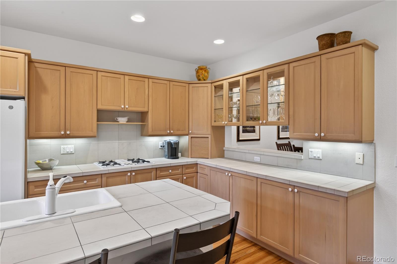 MLS Image #10 for 199 s garfield street,denver, Colorado