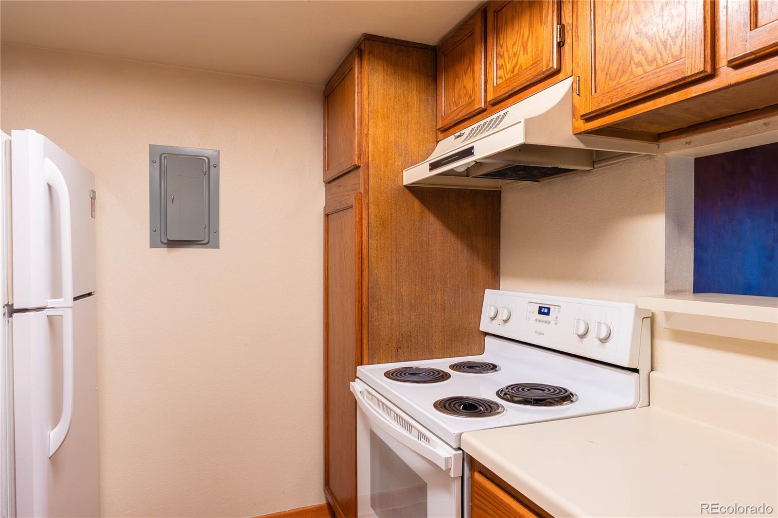 MLS Image #10 for 901 s zeno way 102,aurora, Colorado