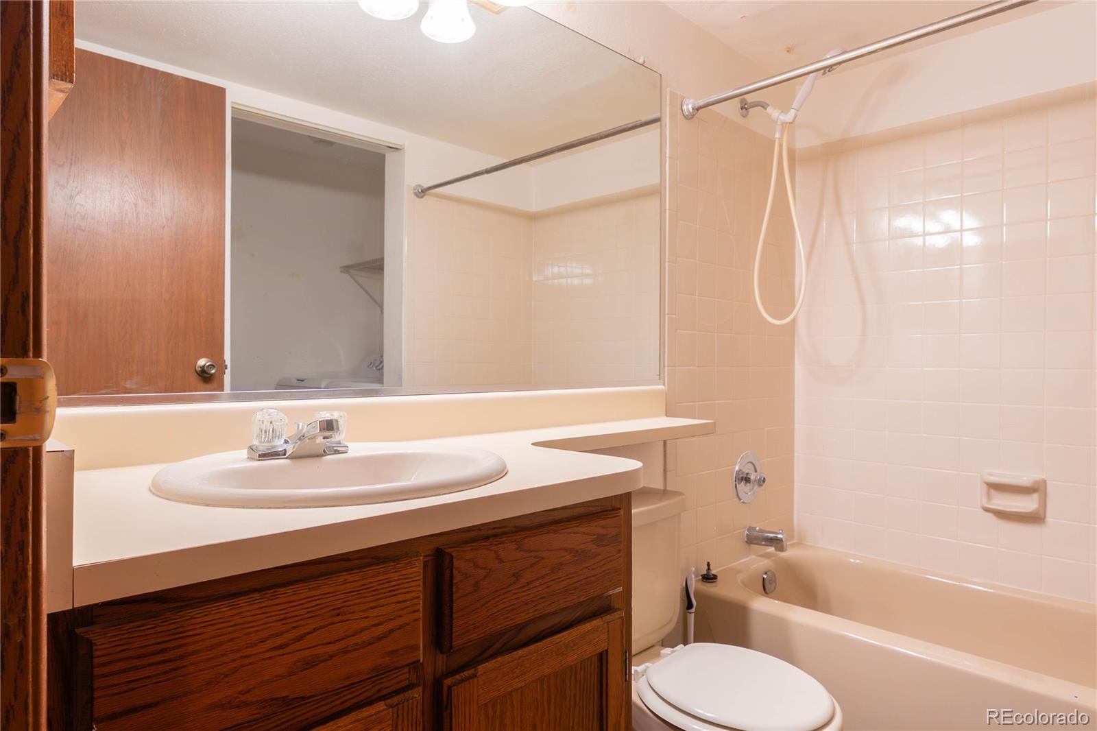 MLS Image #15 for 901 s zeno way 102,aurora, Colorado