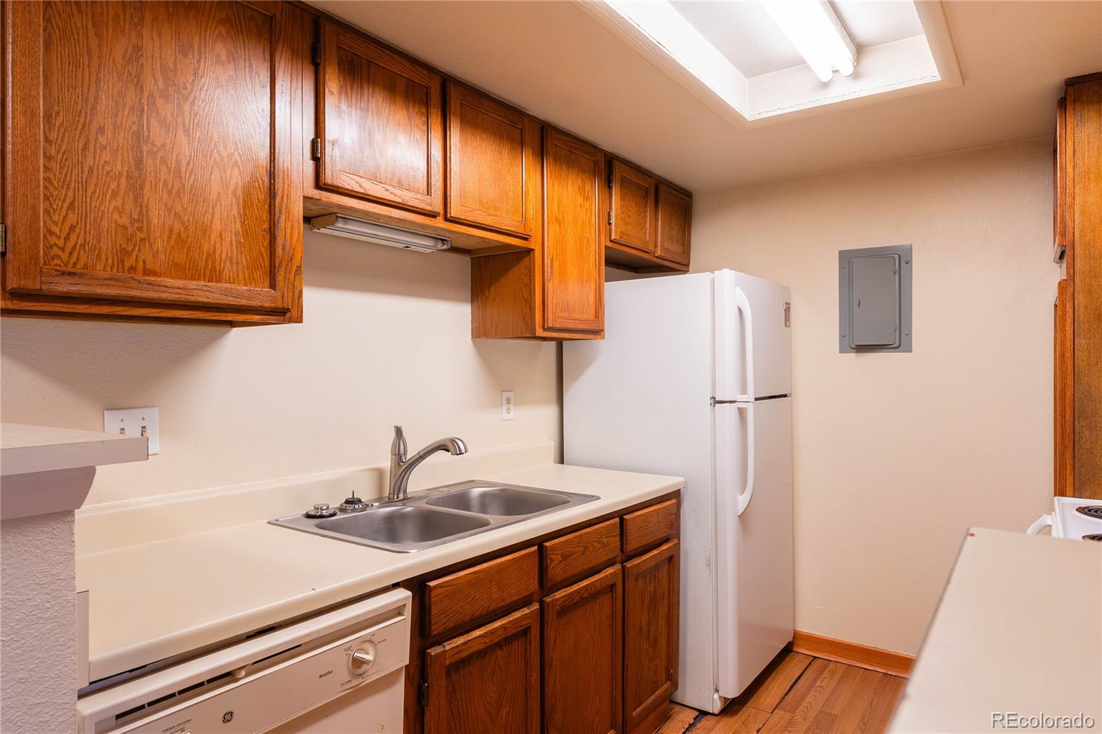 MLS Image #3 for 901 s zeno way 102,aurora, Colorado