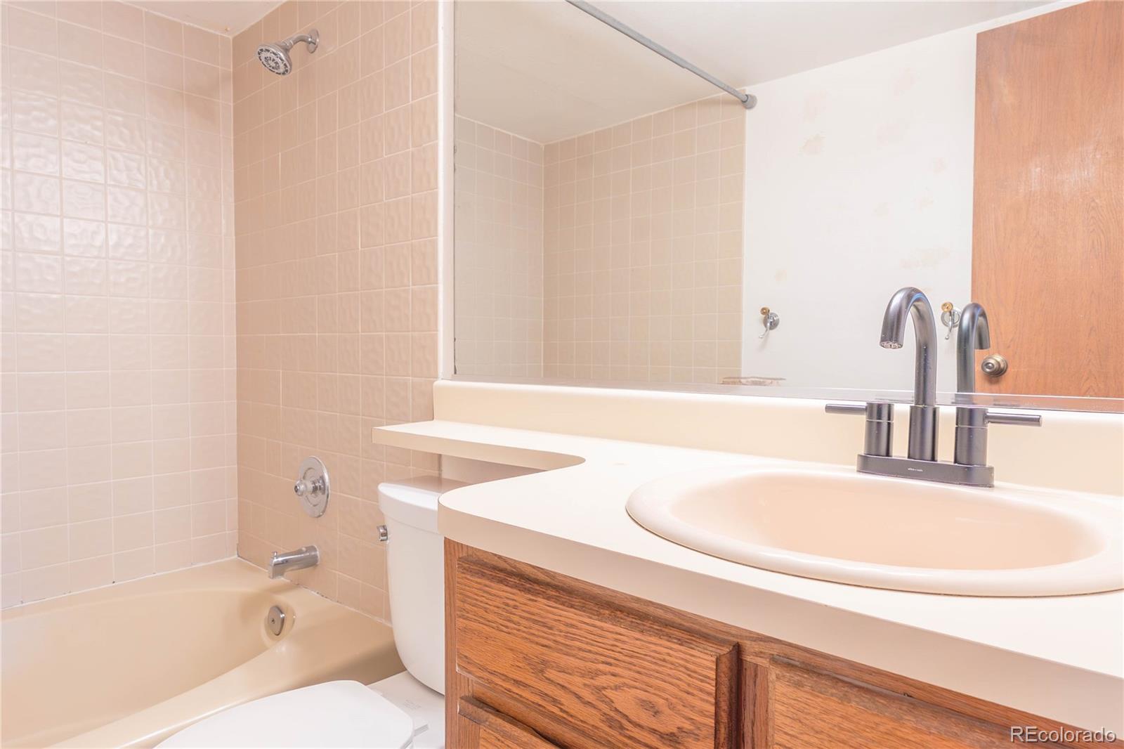 MLS Image #36 for 901 s zeno way 102,aurora, Colorado