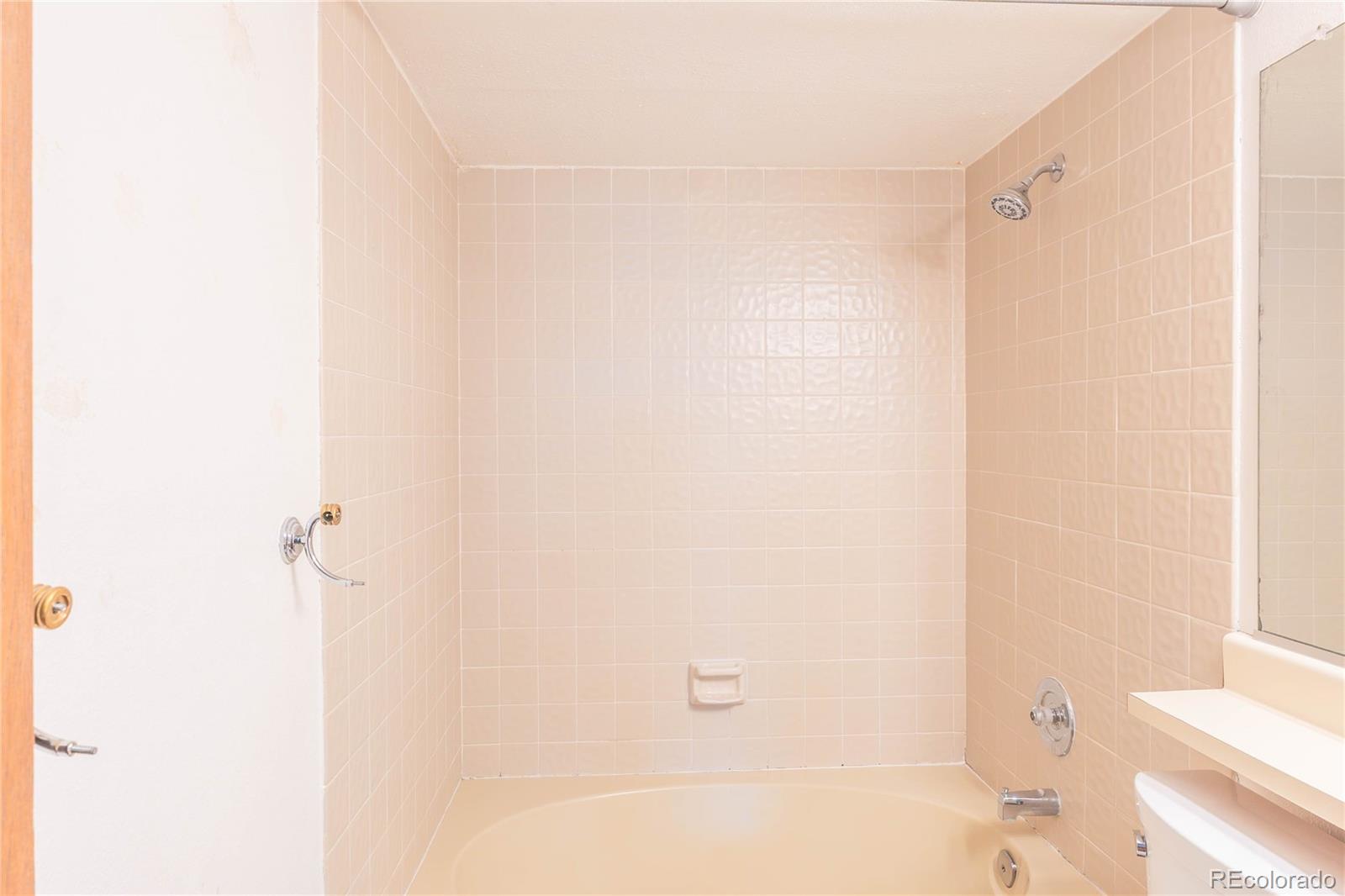 MLS Image #38 for 901 s zeno way 102,aurora, Colorado