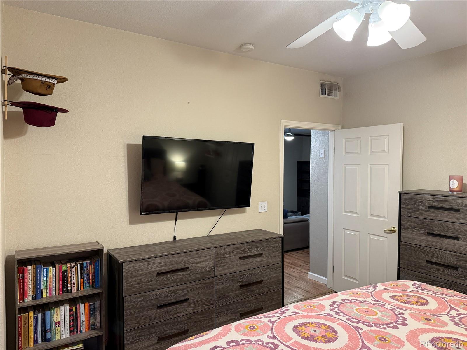 MLS Image #17 for 1691 w canal circle,littleton, Colorado