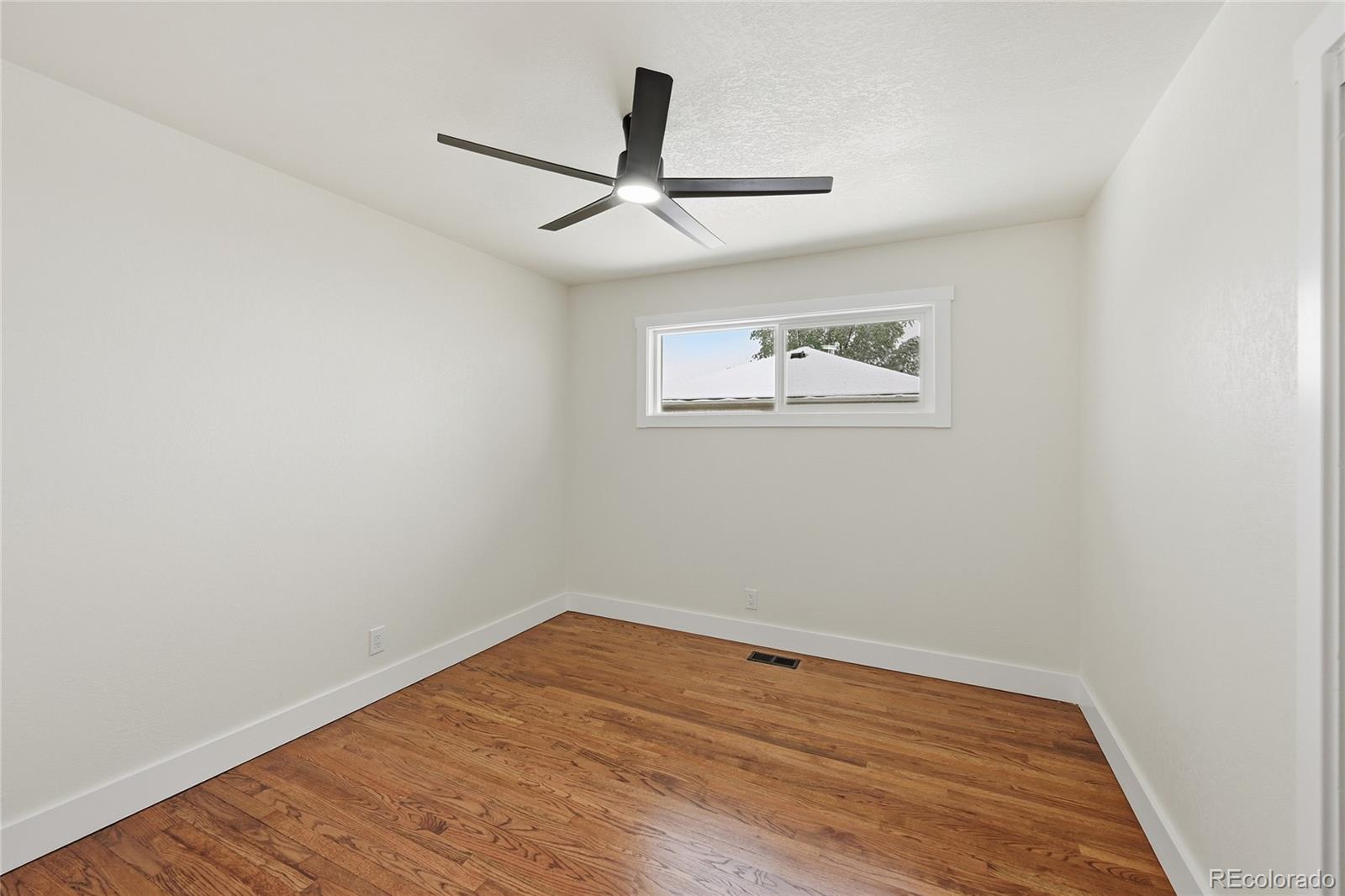 MLS Image #10 for 2220  samuel drive,denver, Colorado