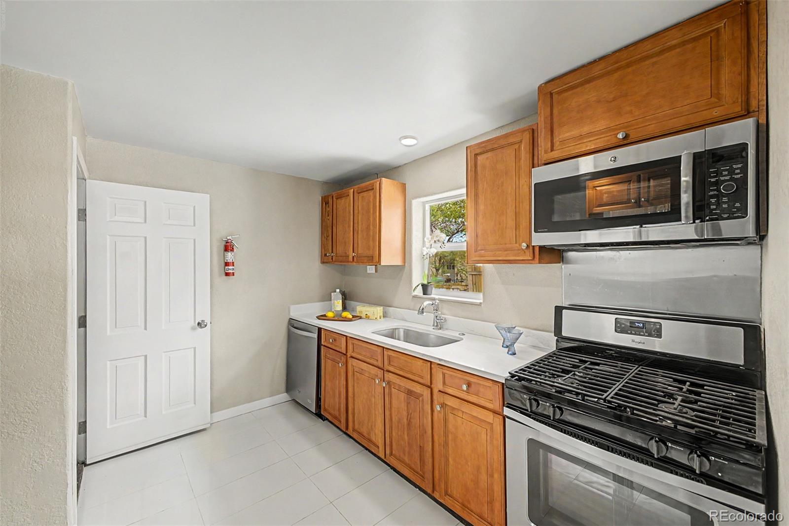 MLS Image #9 for 4885 w 11th avenue,denver, Colorado