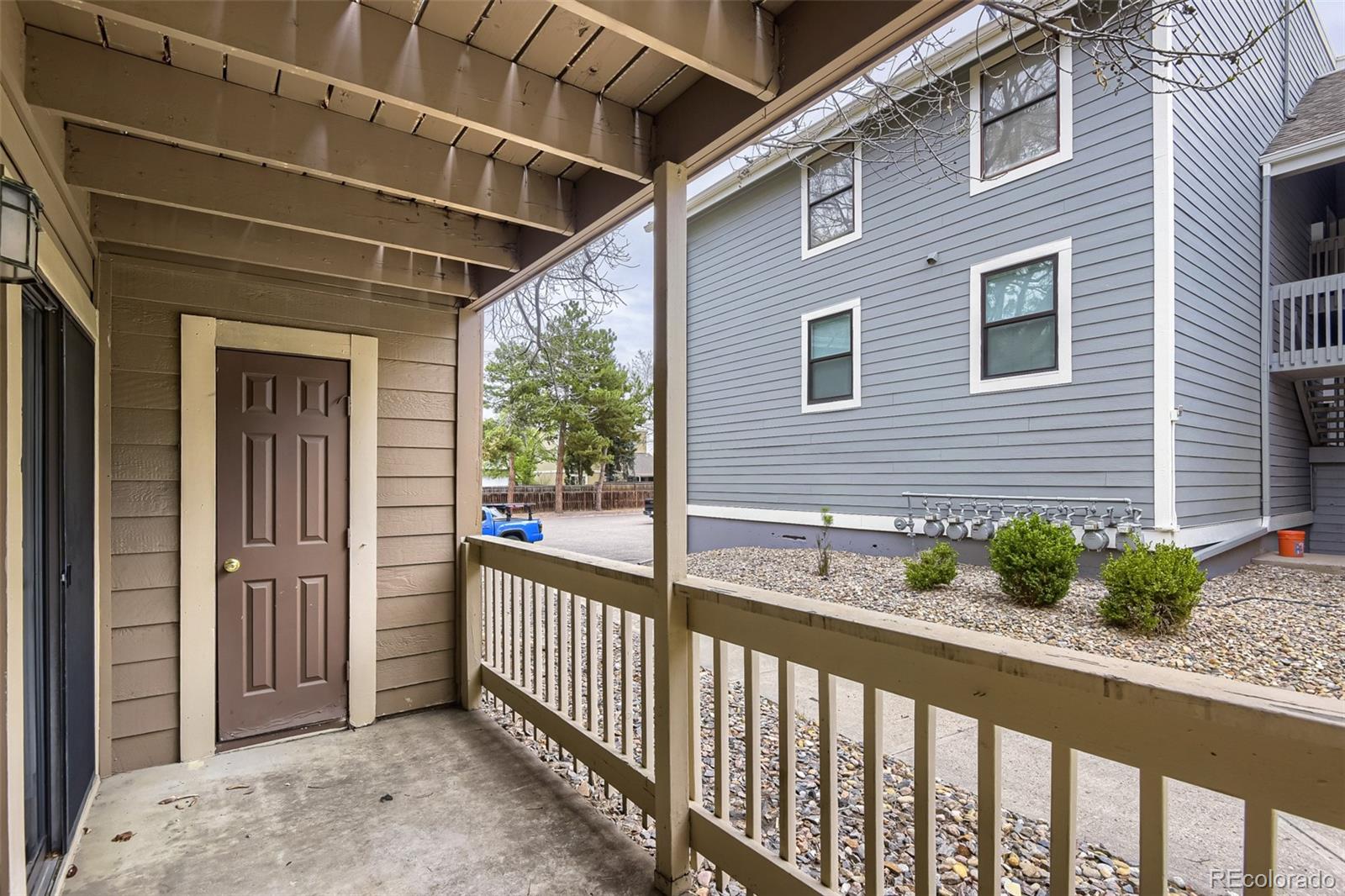MLS Image #10 for 10273 e peakview avenue,englewood, Colorado