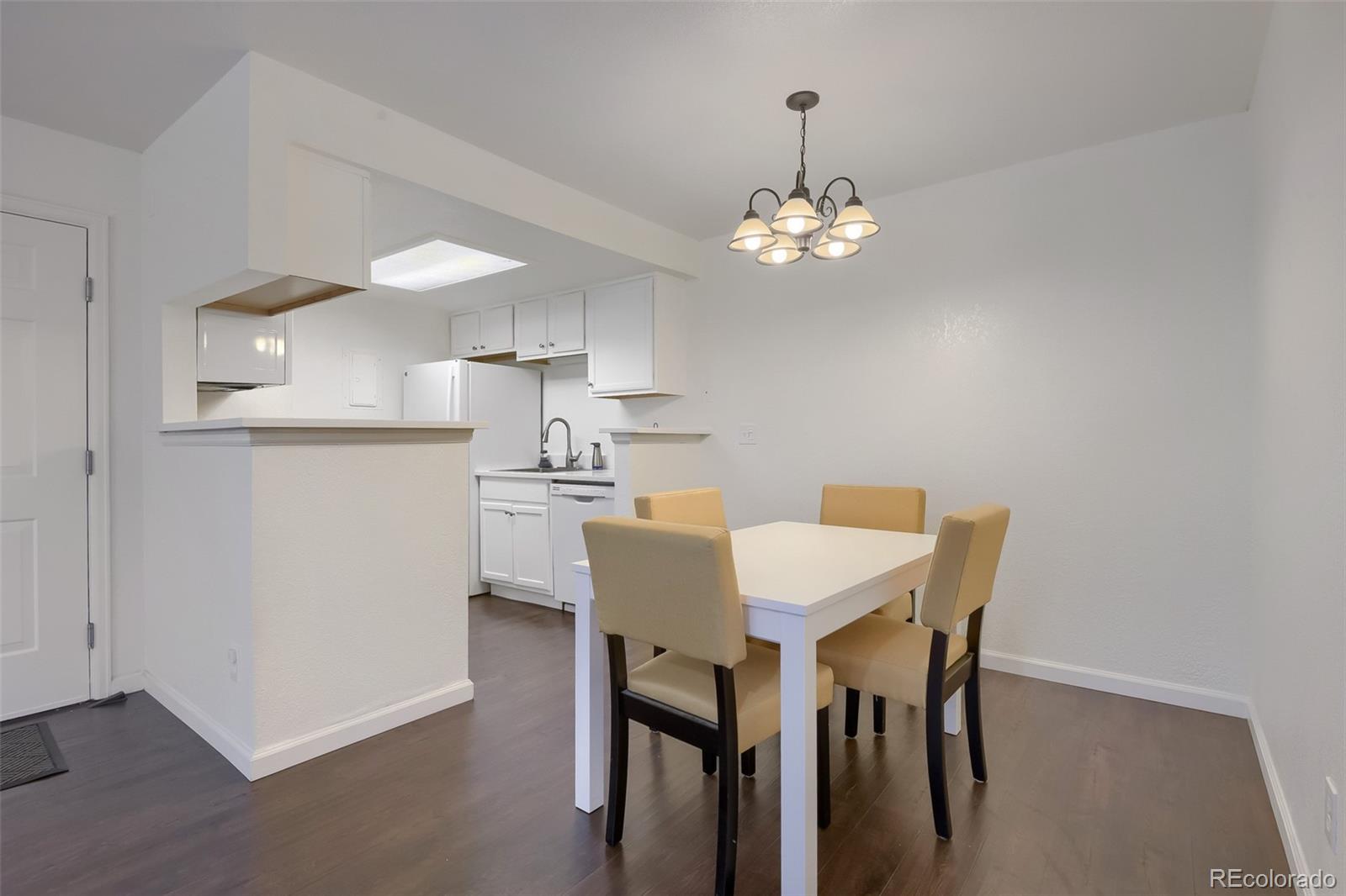 MLS Image #3 for 10273 e peakview avenue,englewood, Colorado