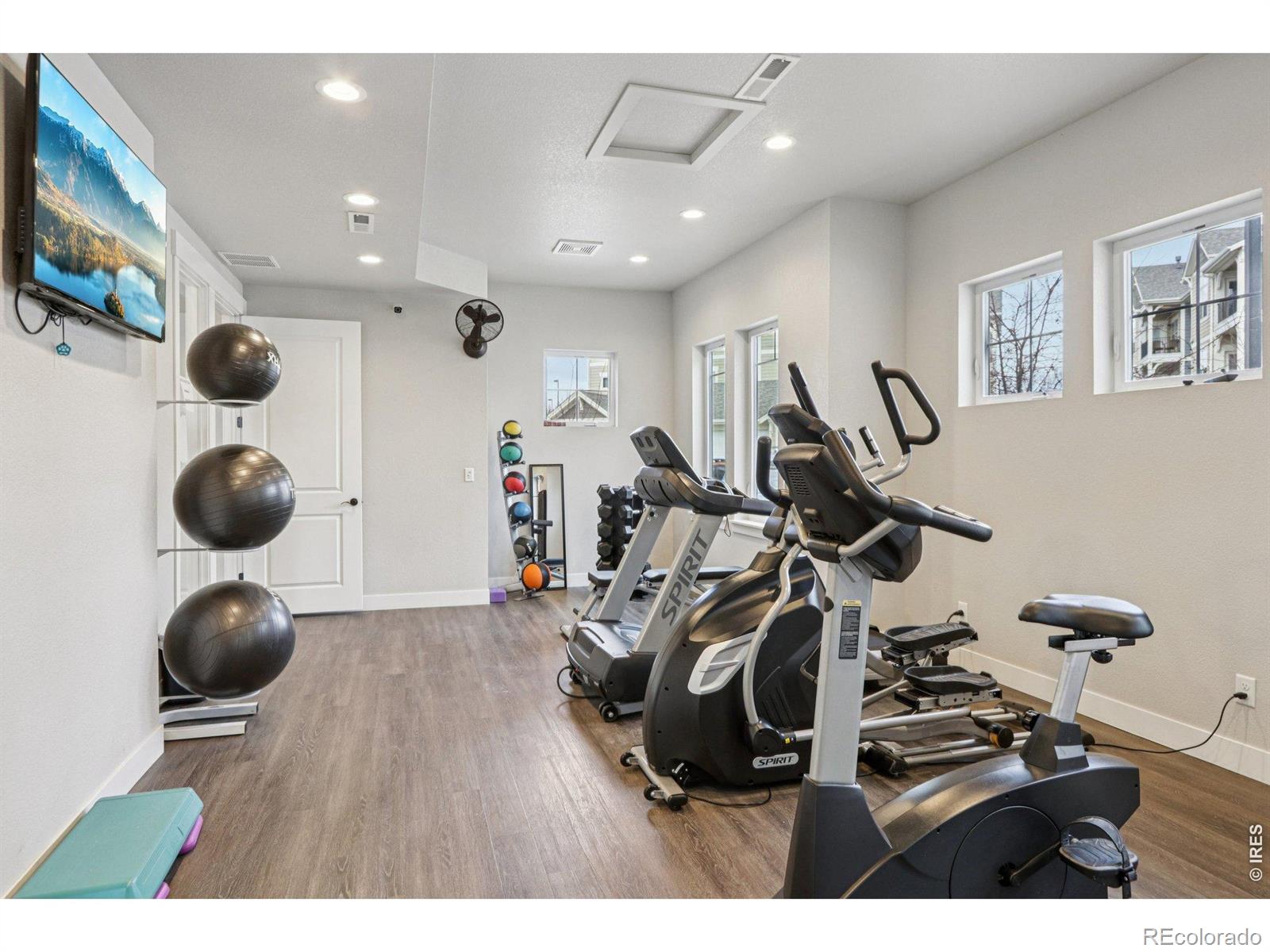 MLS Image #35 for 4612  hahns peak drive,loveland, Colorado