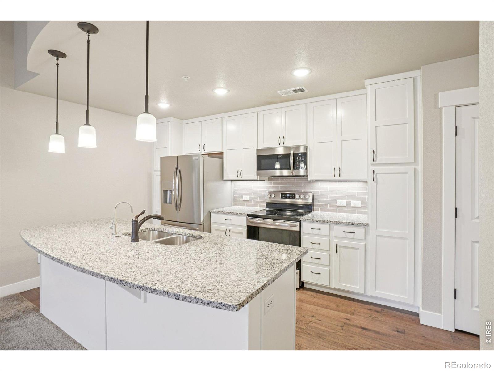 MLS Image #4 for 4612  hahns peak drive,loveland, Colorado