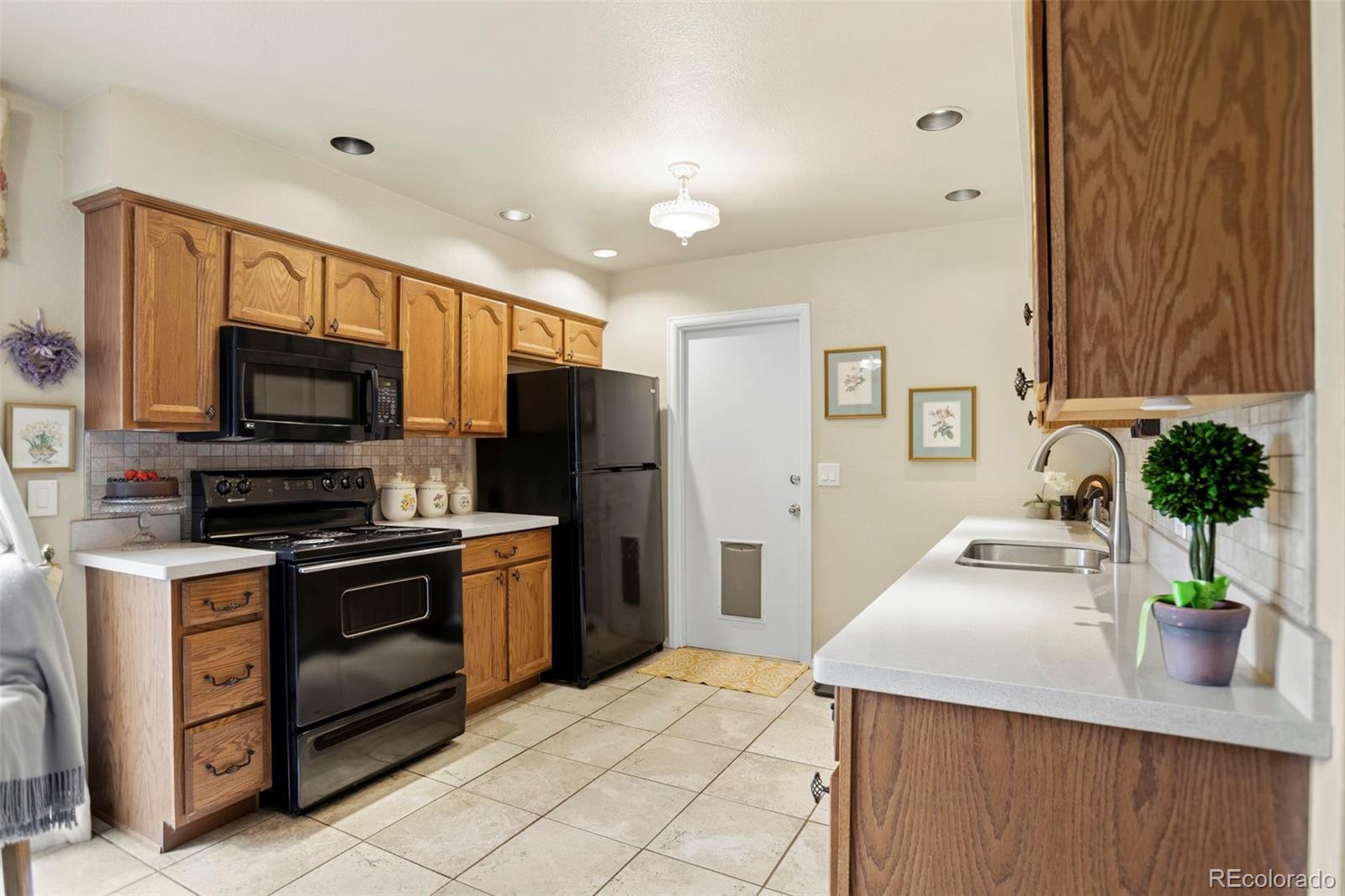 MLS Image #4 for 1494 s helena circle,aurora, Colorado