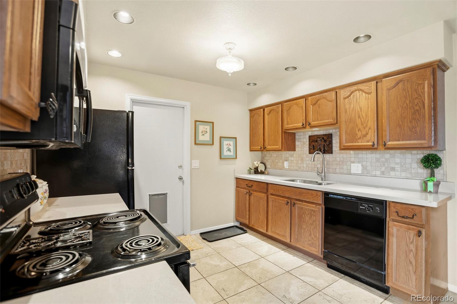 MLS Image #5 for 1494 s helena circle,aurora, Colorado