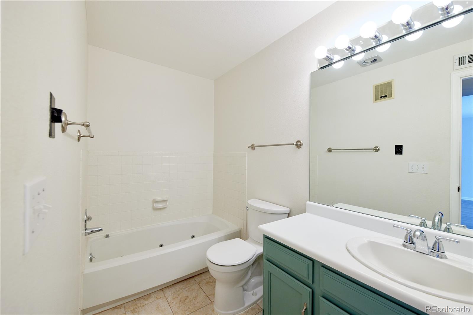 MLS Image #15 for 13950 e oxford place,aurora, Colorado