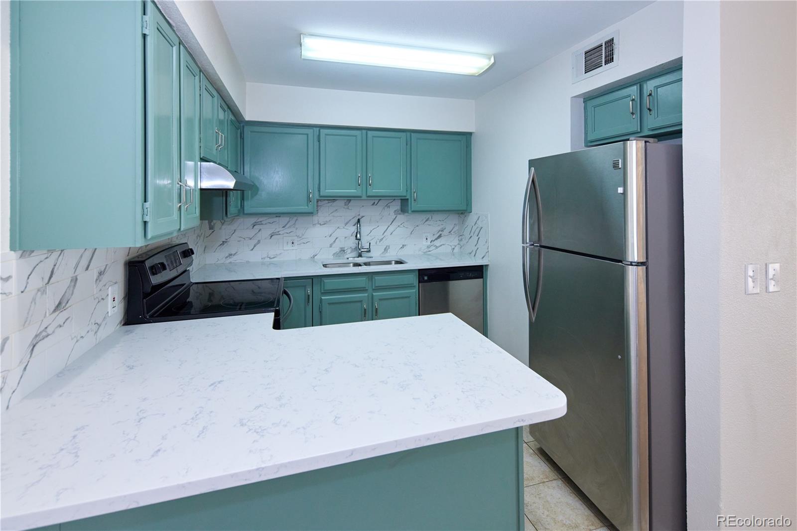 MLS Image #8 for 13950 e oxford place,aurora, Colorado