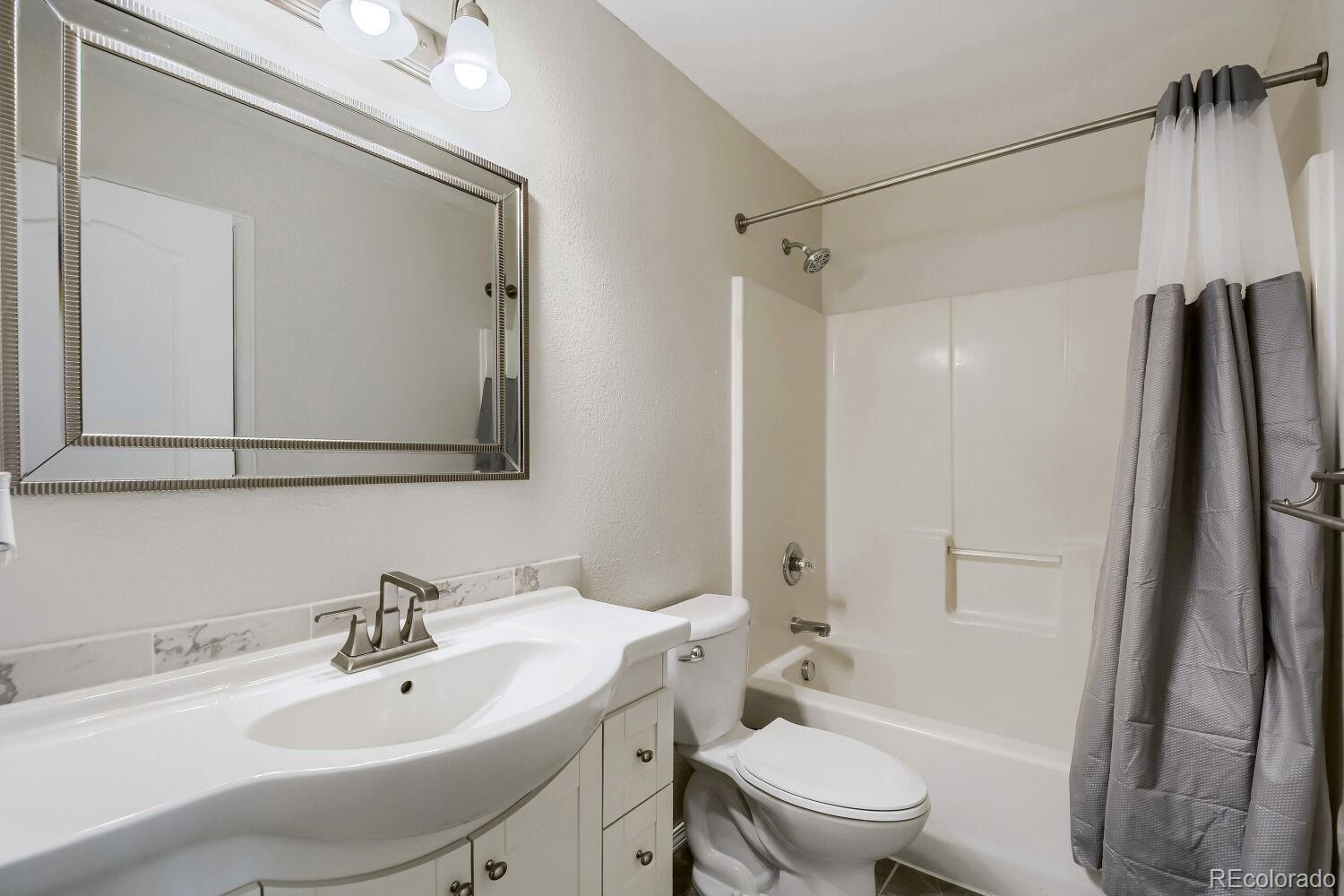 MLS Image #13 for 2510  cedar avenue,greeley, Colorado