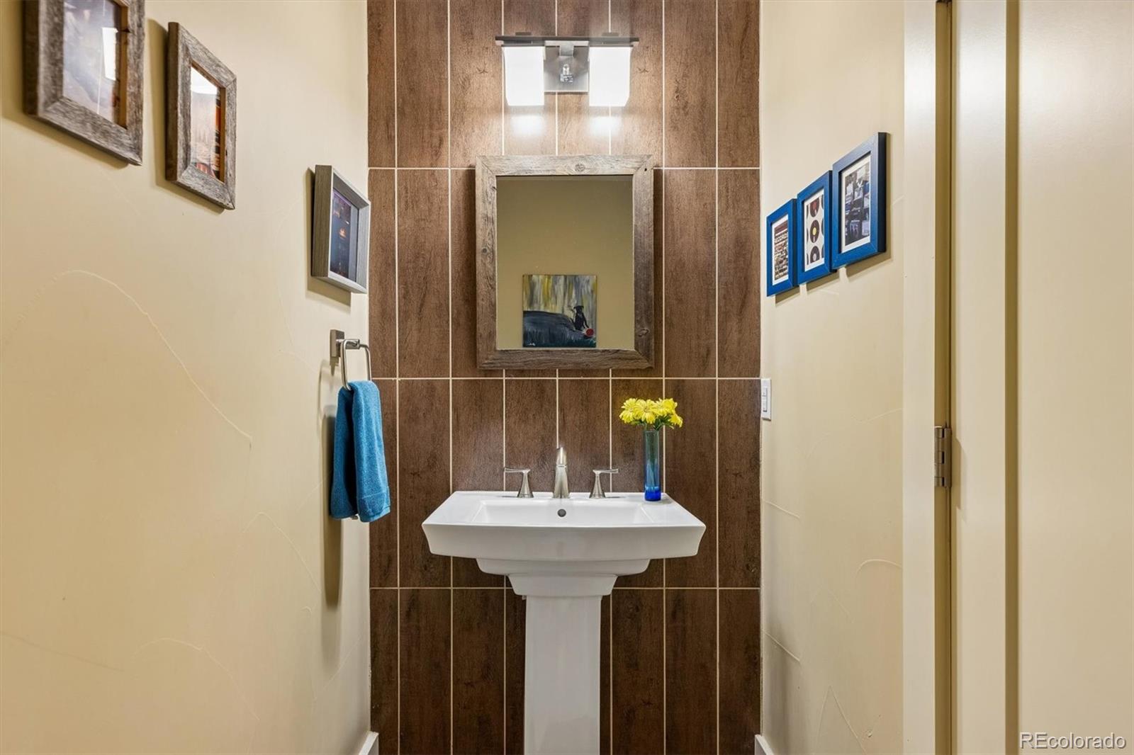 MLS Image #4 for 2661 s bannock street,denver, Colorado