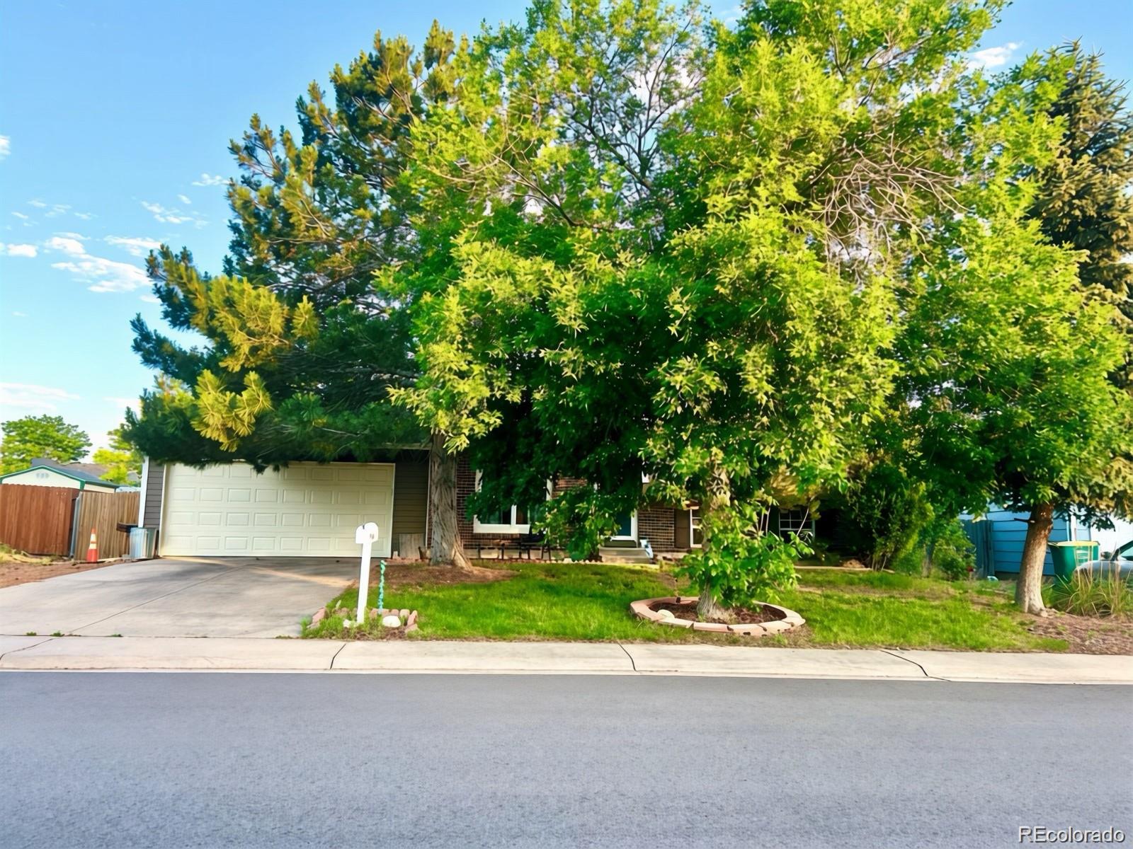 MLS Image #2 for 19156 e arizona place,aurora, Colorado