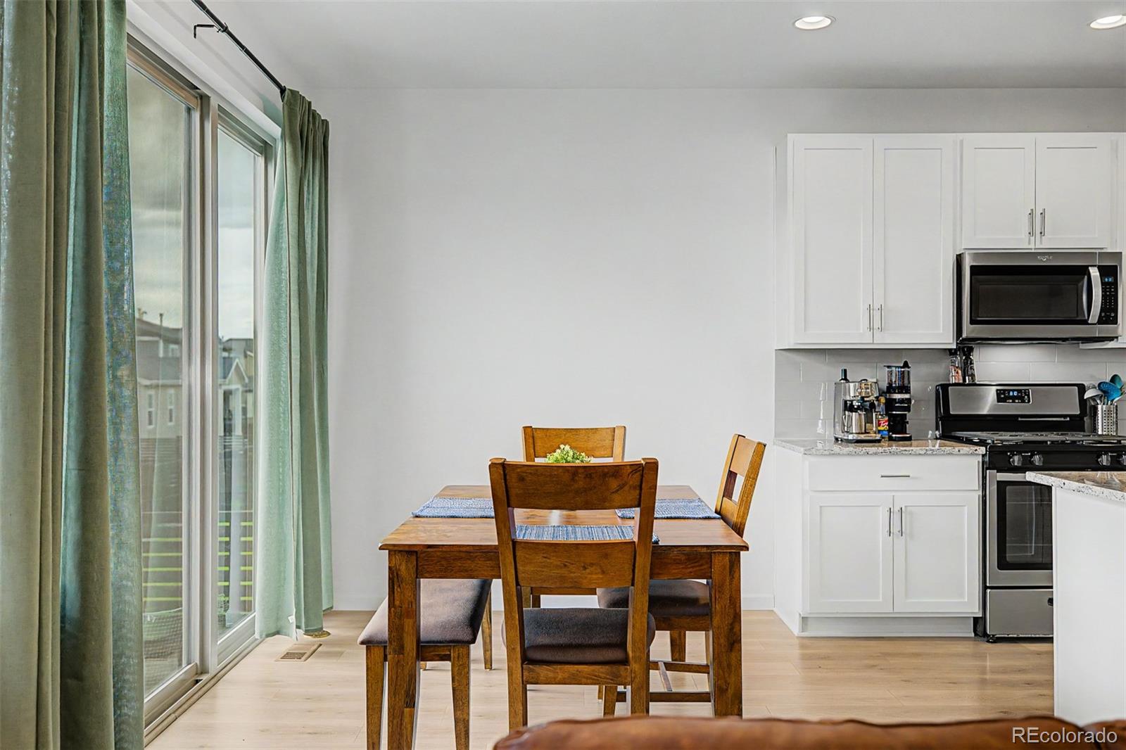 MLS Image #10 for 121 s vandriver way,aurora, Colorado