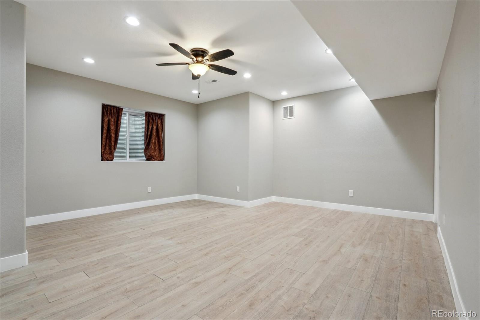 MLS Image #17 for 3165 w 63rd avenue,denver, Colorado