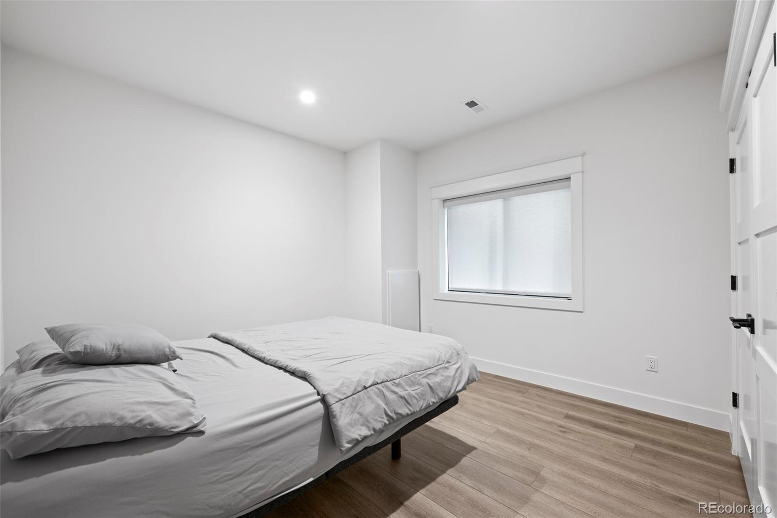 MLS Image #39 for 148 s grape street,denver, Colorado