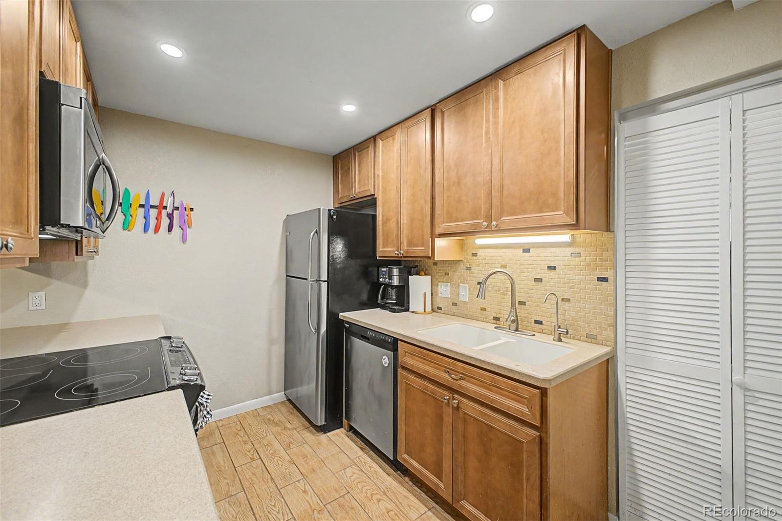 MLS Image #10 for 12100  melody drive,denver, Colorado
