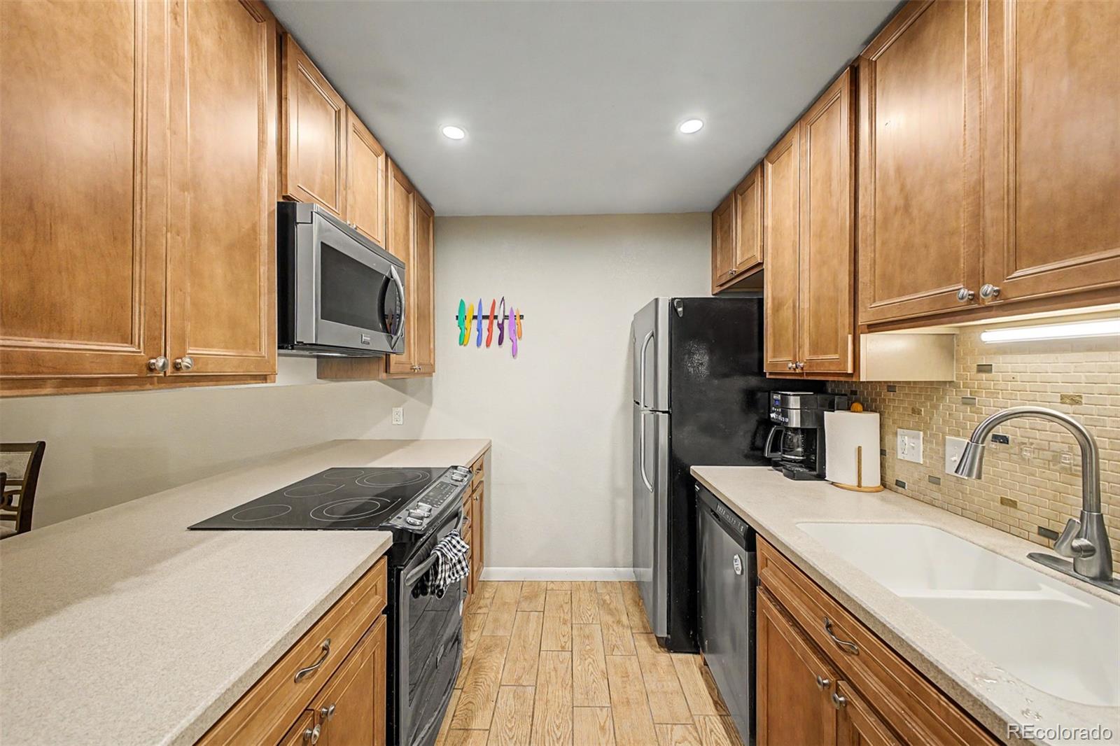 MLS Image #11 for 12100  melody drive,denver, Colorado