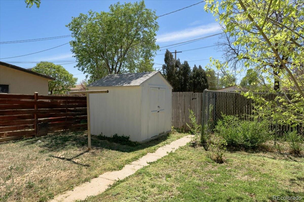 MLS Image #17 for 920  central court,pueblo, Colorado