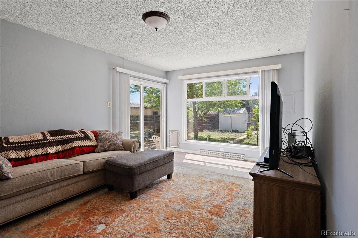 MLS Image #5 for 920  central court,pueblo, Colorado