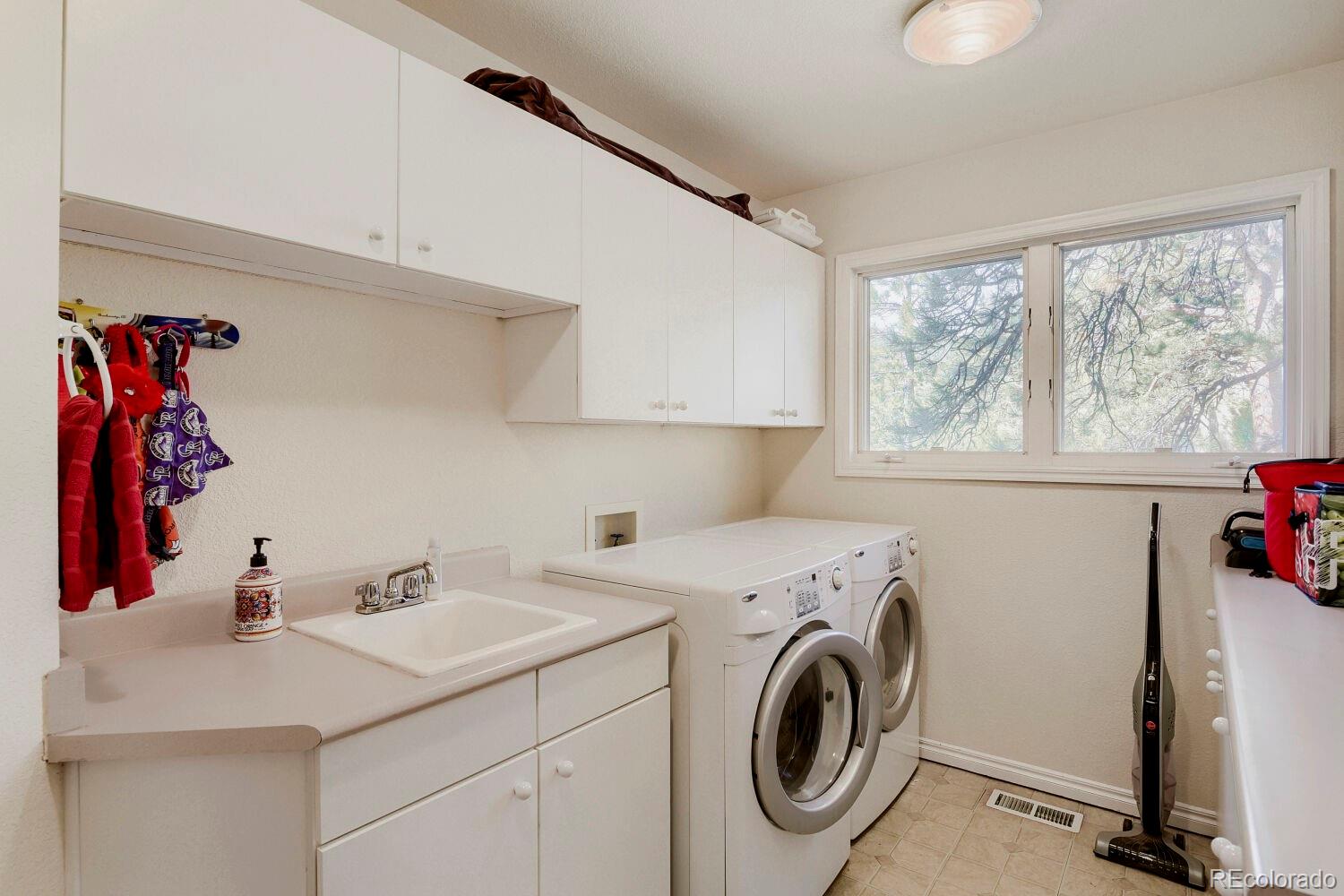 MLS Image #36 for 32680  el diente court,evergreen, Colorado