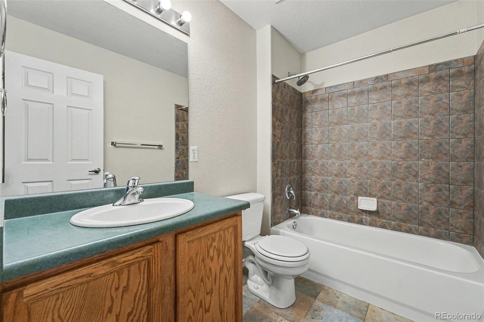 MLS Image #15 for 17052 e wyoming drive,aurora, Colorado
