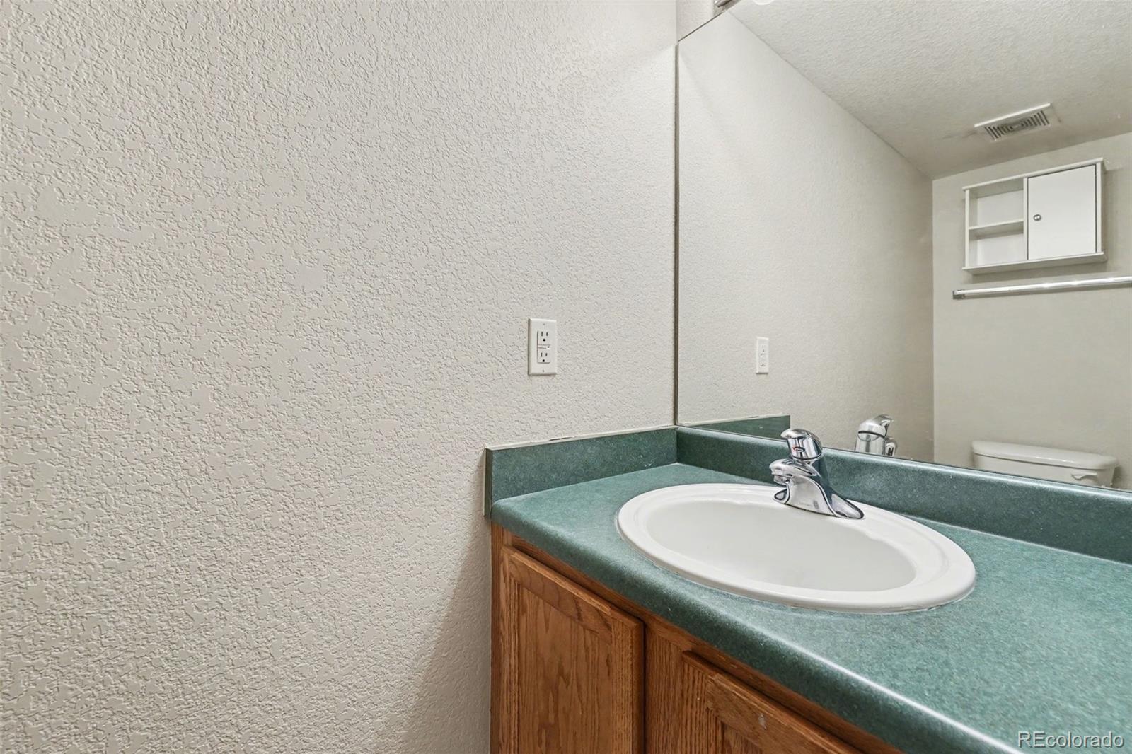 MLS Image #16 for 17052 e wyoming drive,aurora, Colorado