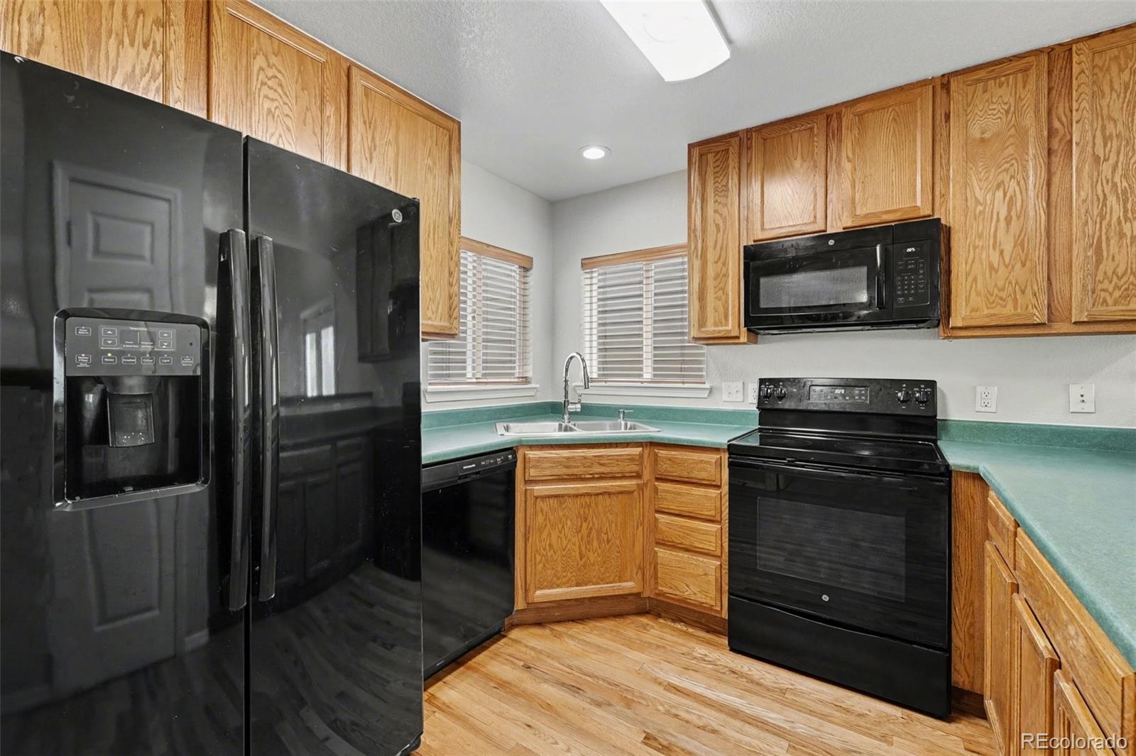 MLS Image #5 for 17052 e wyoming drive,aurora, Colorado