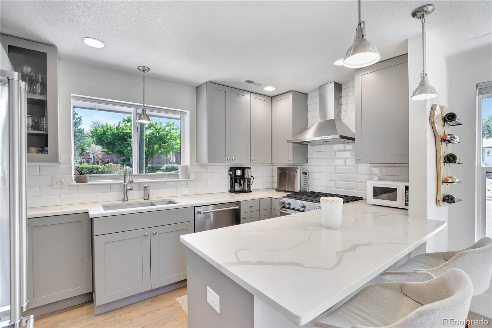MLS Image #6 for 350  hudson street,denver, Colorado