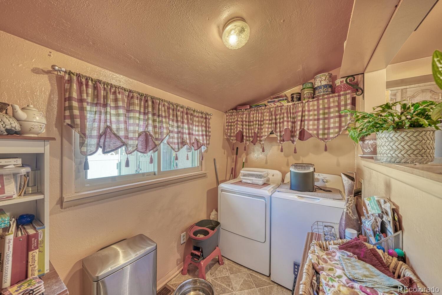 MLS Image #18 for 1144  e street,salida, Colorado