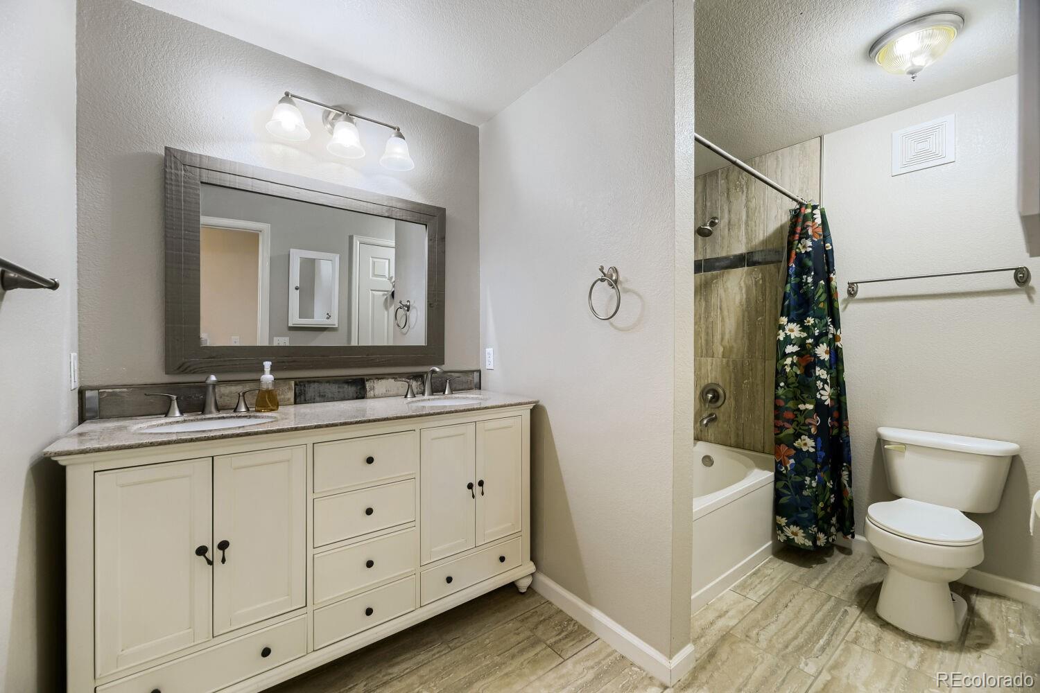 MLS Image #14 for 7440 s blackhawk street 202,englewood, Colorado