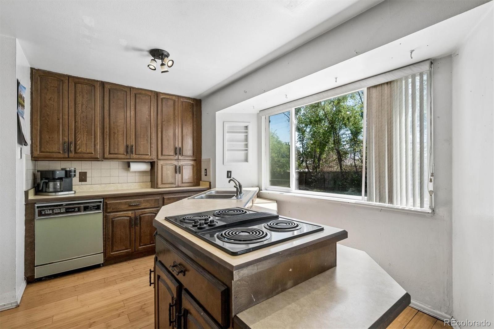 MLS Image #8 for 4810 w 60th avenue,arvada, Colorado