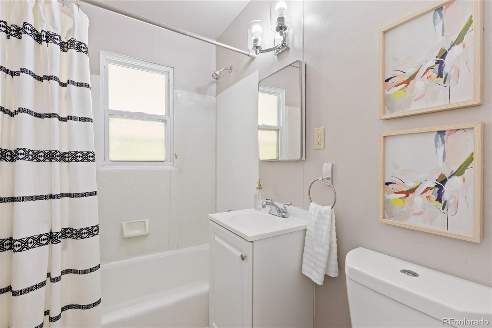 MLS Image #11 for 1710 s raritan street,denver, Colorado