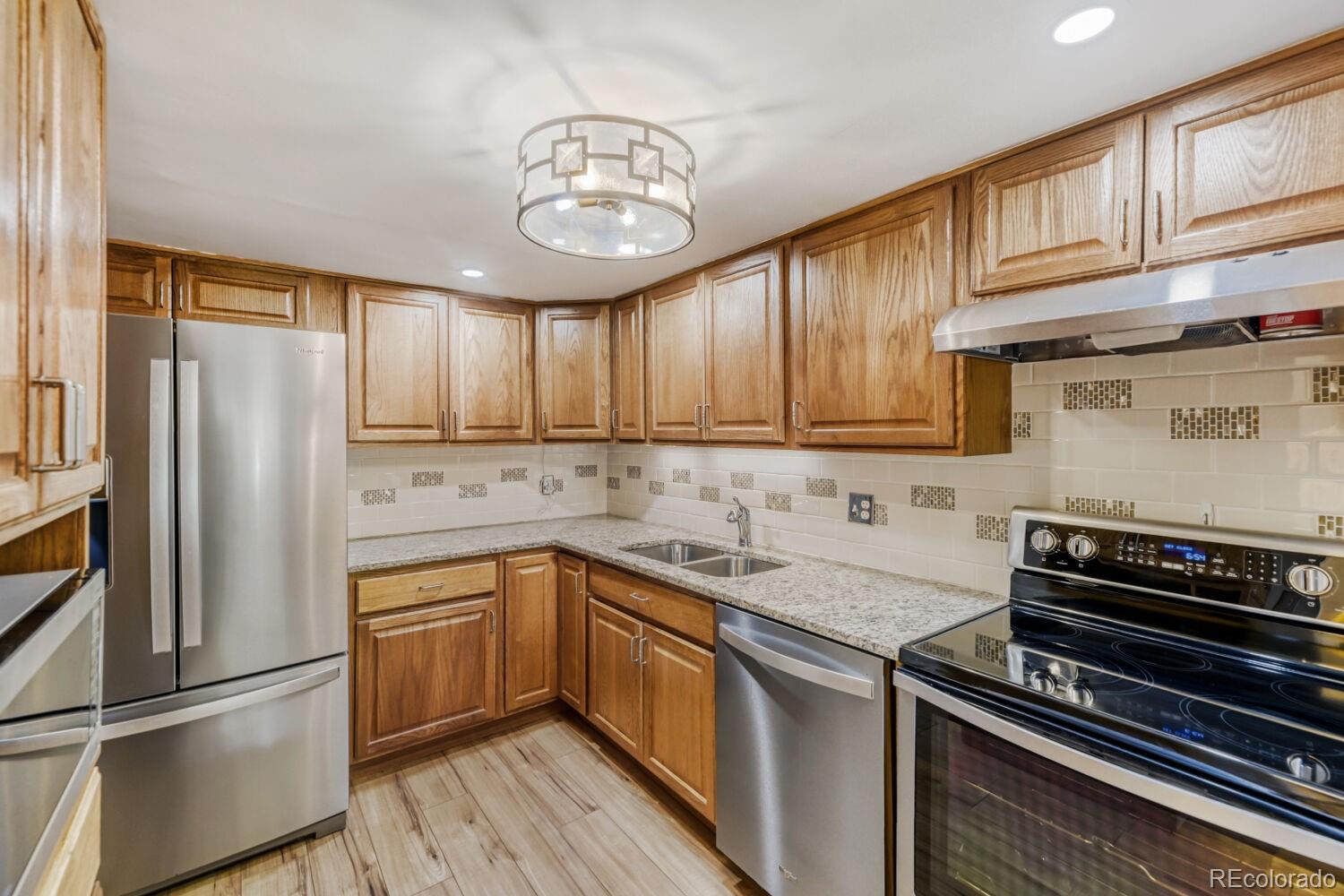 MLS Image #5 for 13691 e marina drive,aurora, Colorado