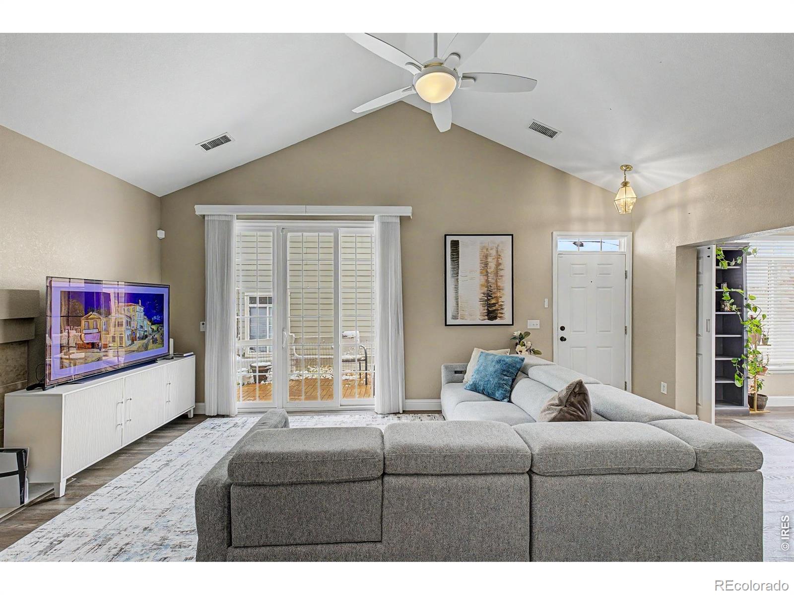 MLS Image #3 for 4457 s jebel court,centennial, Colorado