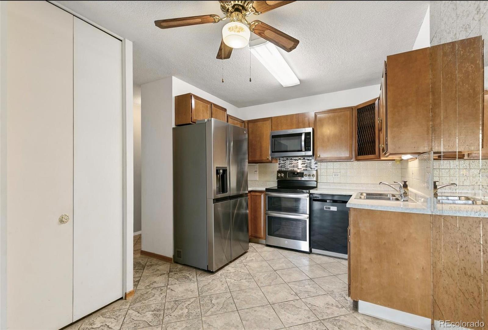 MLS Image #12 for 9360 e center avenue,denver, Colorado