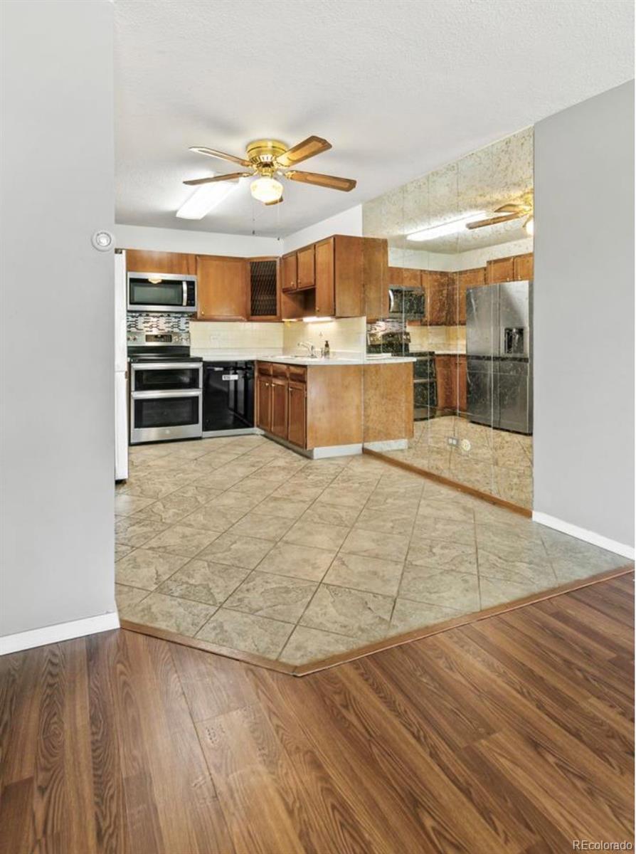MLS Image #8 for 9360 e center avenue,denver, Colorado