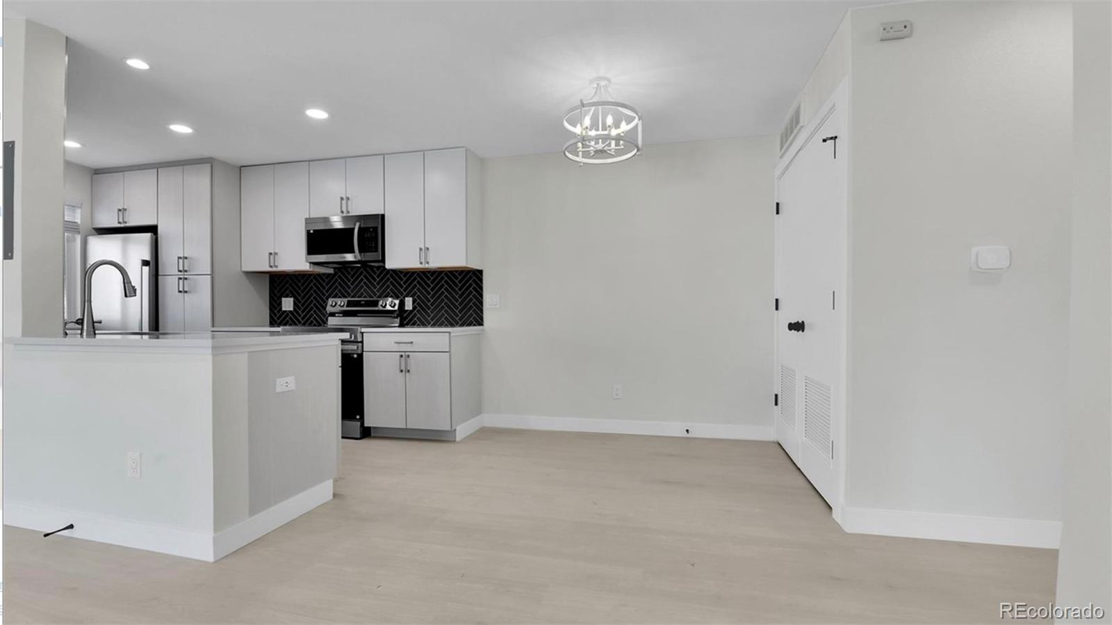 MLS Image #6 for 7917  chase circle,arvada, Colorado