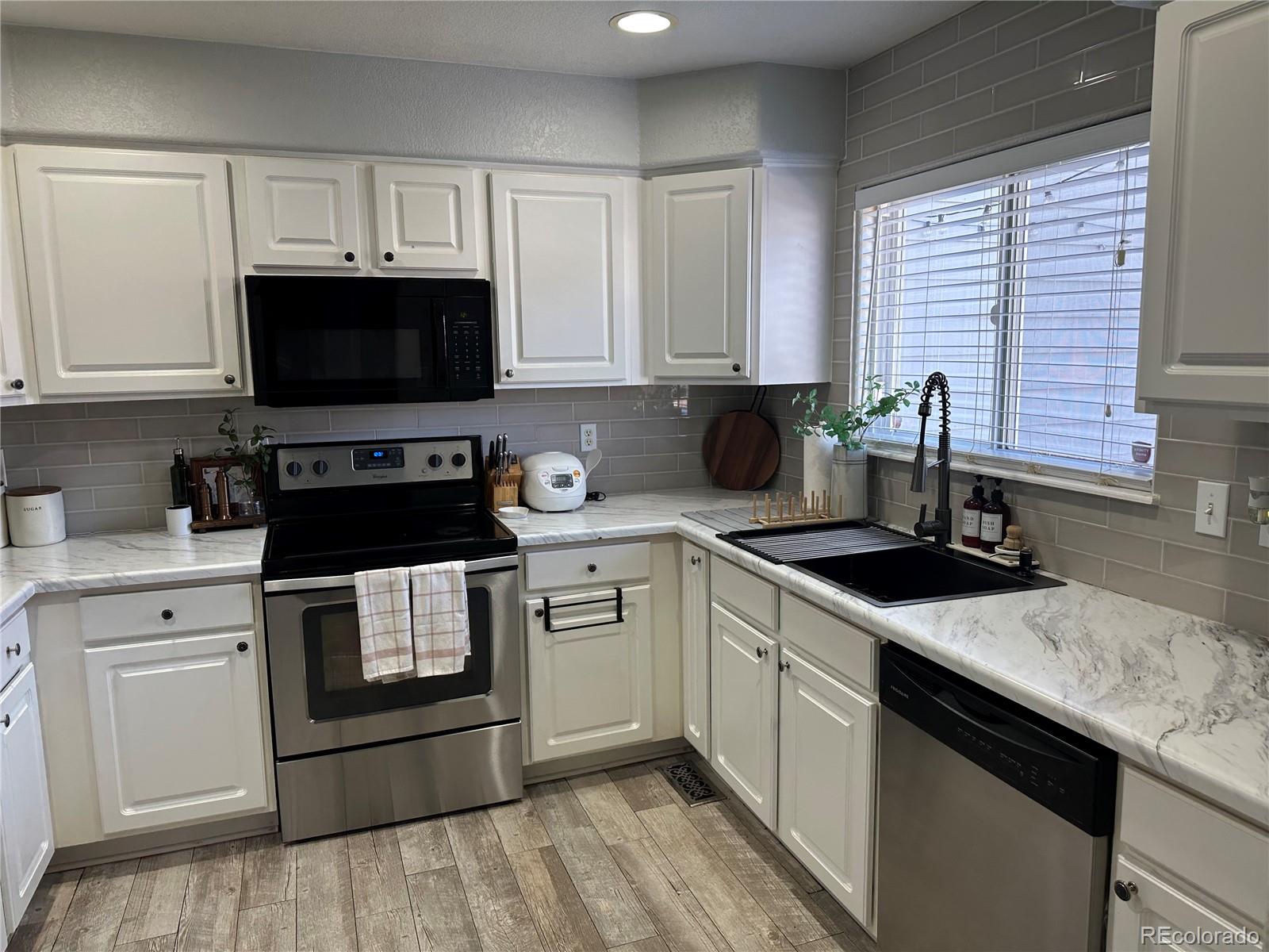 MLS Image #3 for 15688 e mexico avenue,aurora, Colorado
