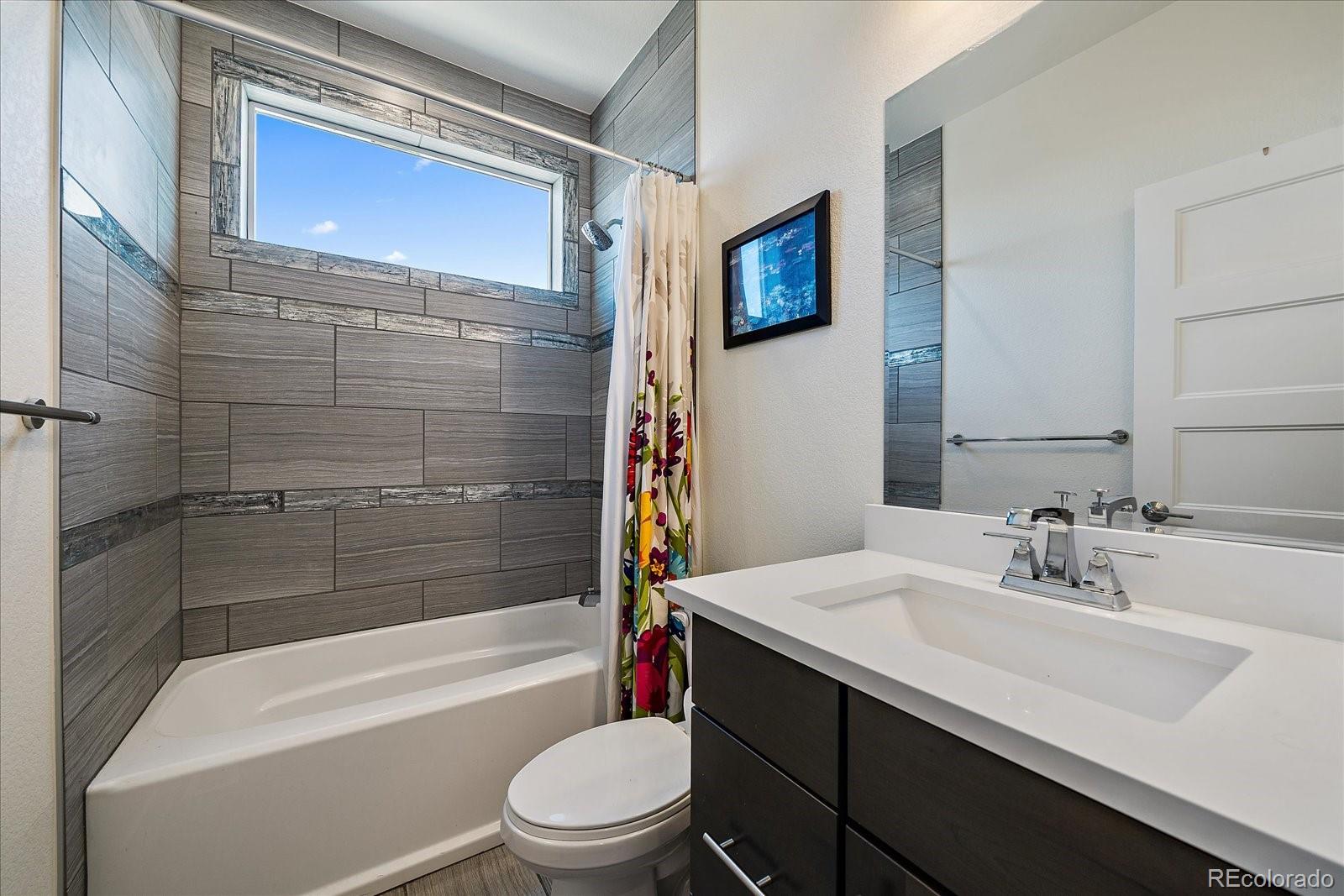 MLS Image #18 for 1340 n sheridan boulevard,denver, Colorado